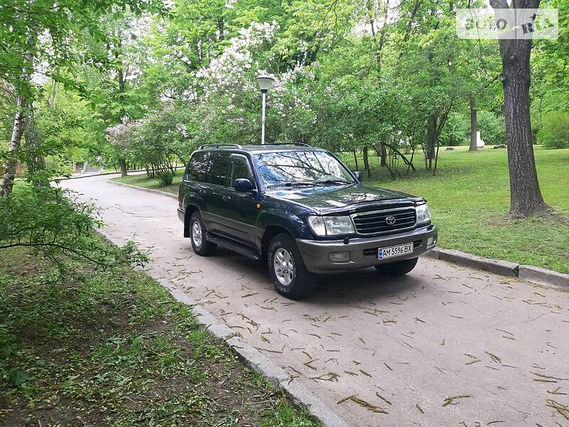 Позашляховик / Кросовер Toyota Land Cruiser 1999 в Житомирі