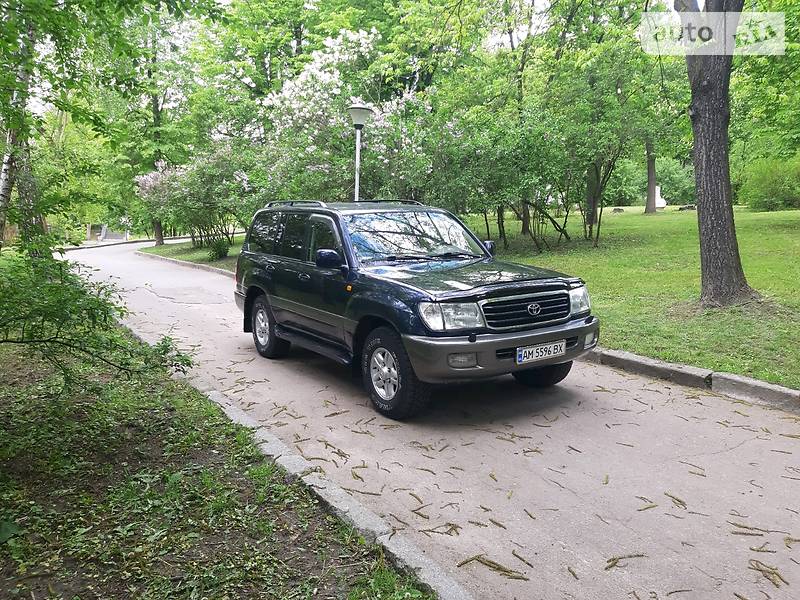 Позашляховик / Кросовер Toyota Land Cruiser 1999 в Житомирі
