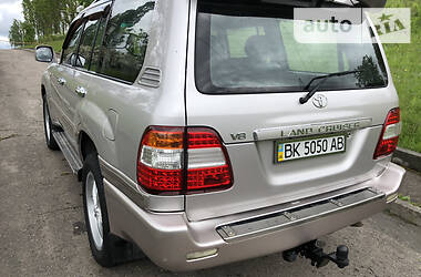 Внедорожник / Кроссовер Toyota Land Cruiser 2004 в Ровно
