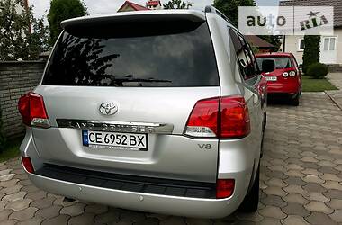 Внедорожник / Кроссовер Toyota Land Cruiser 2012 в Черновцах