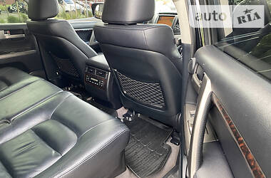 Позашляховик / Кросовер Toyota Land Cruiser 2011 в 