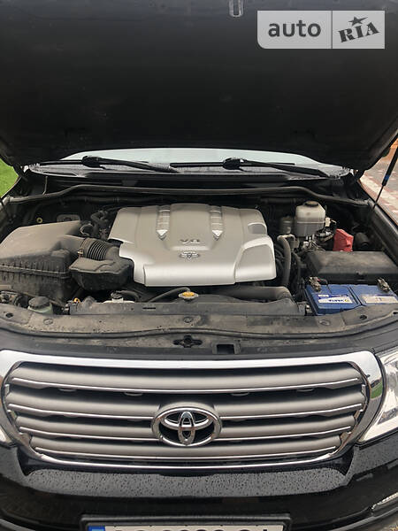 Позашляховик / Кросовер Toyota Land Cruiser 2008 в Луцьку фото 47 Позашляховик / Кросовер Toyota Land Cruiser 2008 в Луцьку