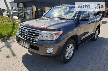 Внедорожник / Кроссовер Toyota Land Cruiser 2011 в Новоднестровске