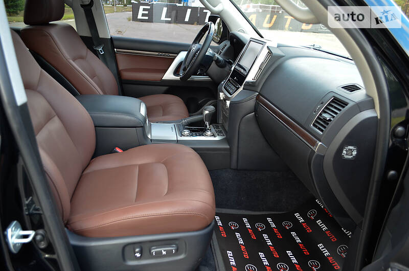 Внедорожник / Кроссовер Toyota Land Cruiser 2016 в Киеве