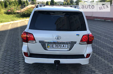 Позашляховик / Кросовер Toyota Land Cruiser 2011 в 