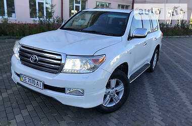 Позашляховик / Кросовер Toyota Land Cruiser 2011 в 