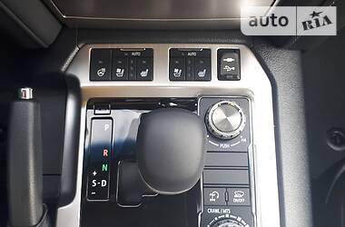Позашляховик / Кросовер Toyota Land Cruiser 2020 в 