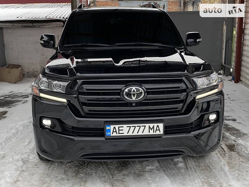 Внедорожник / Кроссовер Toyota Land Cruiser 2017 в Днепре фото 8 Внедорожник / Кроссовер Toyota Land Cruiser 2017 в Днепре