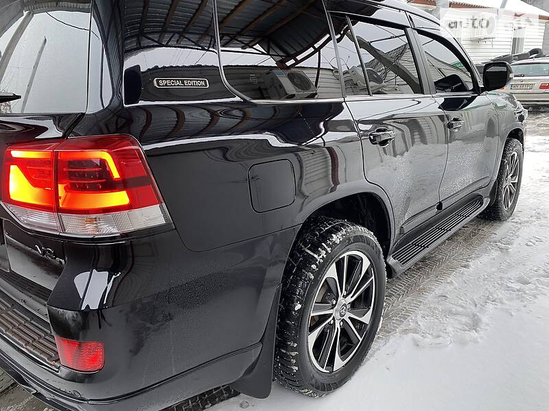 Внедорожник / Кроссовер Toyota Land Cruiser 2017 в Днепре фото 13 Внедорожник / Кроссовер Toyota Land Cruiser 2017 в Днепре