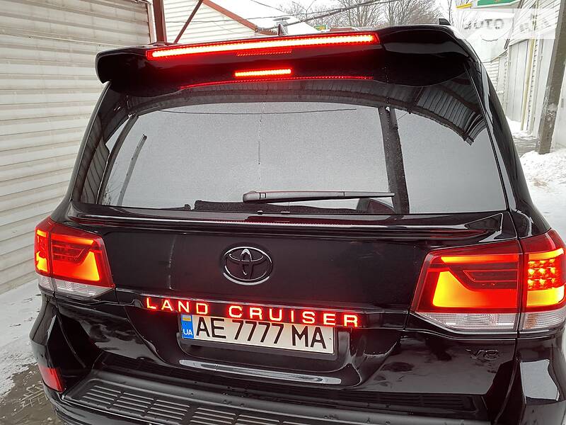Внедорожник / Кроссовер Toyota Land Cruiser 2017 в Днепре фото 21 Внедорожник / Кроссовер Toyota Land Cruiser 2017 в Днепре
