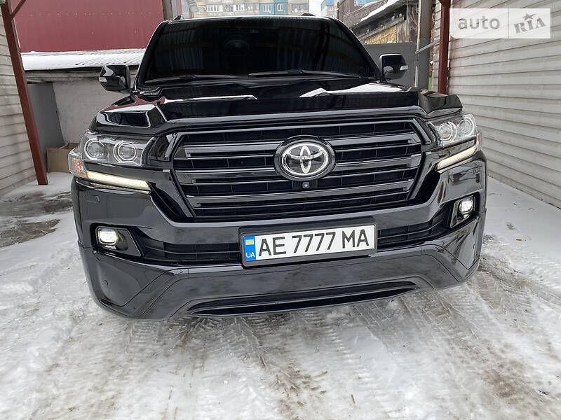 Внедорожник / Кроссовер Toyota Land Cruiser 2017 в Днепре фото 28 Внедорожник / Кроссовер Toyota Land Cruiser 2017 в Днепре