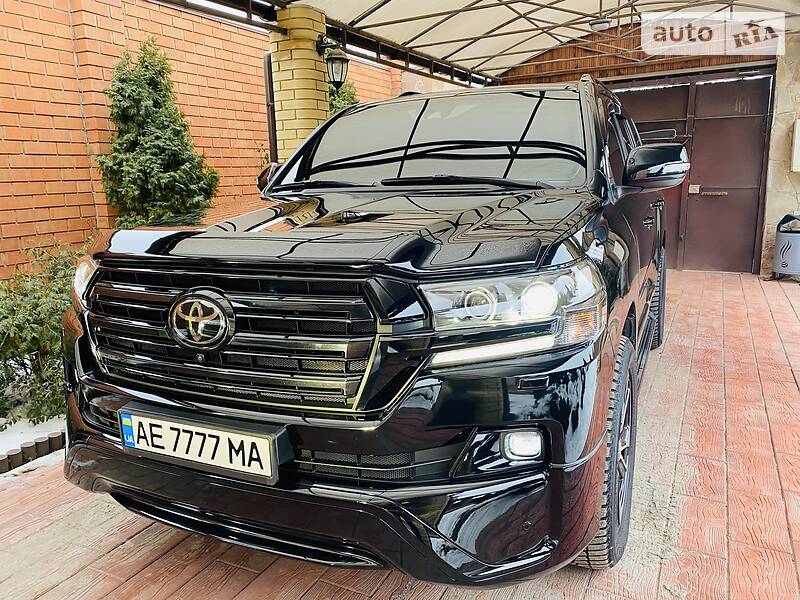 Внедорожник / Кроссовер Toyota Land Cruiser 2017 в Днепре фото 46 Внедорожник / Кроссовер Toyota Land Cruiser 2017 в Днепре