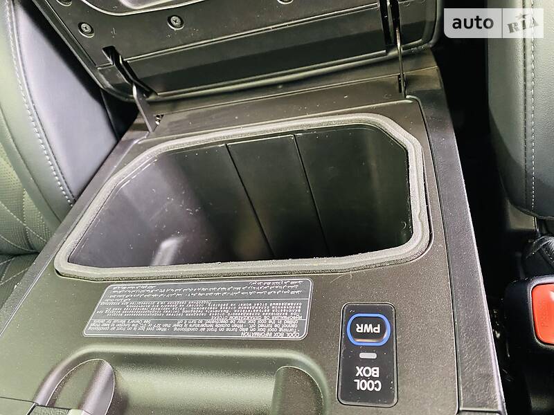 Внедорожник / Кроссовер Toyota Land Cruiser 2017 в Днепре фото 72 Внедорожник / Кроссовер Toyota Land Cruiser 2017 в Днепре