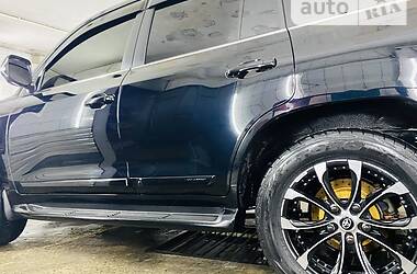 Позашляховик / Кросовер Toyota Land Cruiser 2017 в 