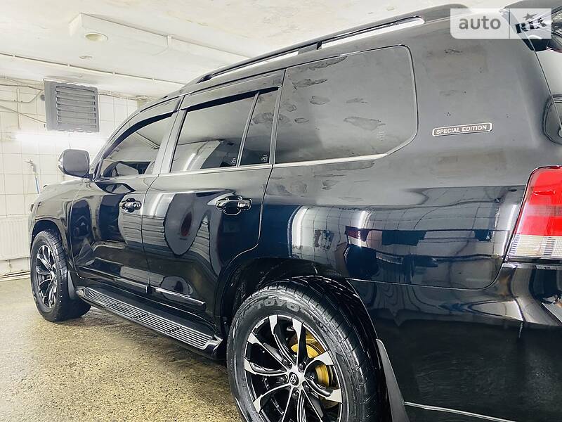 Внедорожник / Кроссовер Toyota Land Cruiser 2017 в Днепре фото 105 Внедорожник / Кроссовер Toyota Land Cruiser 2017 в Днепре