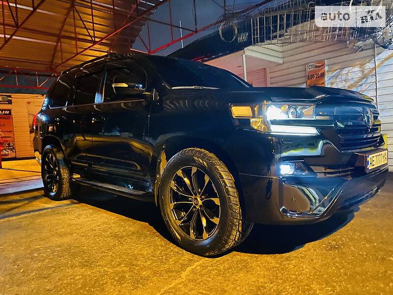 Внедорожник / Кроссовер Toyota Land Cruiser 2017 в Днепре фото 108 Внедорожник / Кроссовер Toyota Land Cruiser 2017 в Днепре