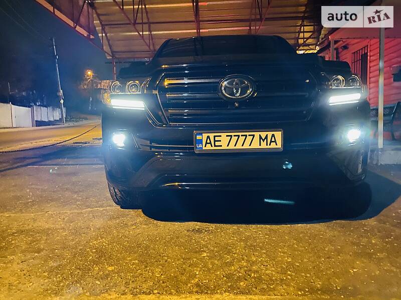Внедорожник / Кроссовер Toyota Land Cruiser 2017 в Днепре фото 117 Внедорожник / Кроссовер Toyota Land Cruiser 2017 в Днепре