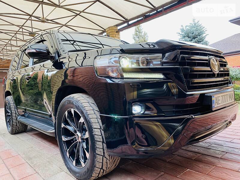 Внедорожник / Кроссовер Toyota Land Cruiser 2017 в Днепре фото 120 Внедорожник / Кроссовер Toyota Land Cruiser 2017 в Днепре