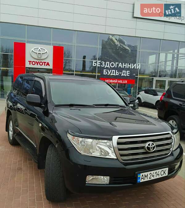 Внедорожник / Кроссовер Toyota Land Cruiser 2009 в Бердичеве