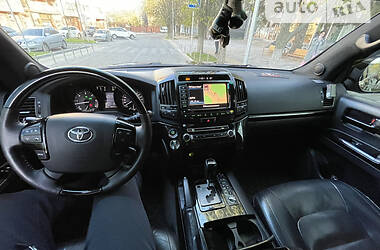 Позашляховик / Кросовер Toyota Land Cruiser 2012 в Дніпрі