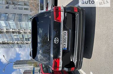 Внедорожник / Кроссовер Toyota Land Cruiser 2019 в Харькове