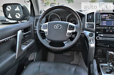 Внедорожник / Кроссовер Toyota Land Cruiser 2012 в Киеве