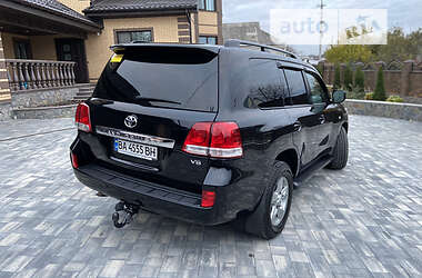 Внедорожник / Кроссовер Toyota Land Cruiser 2009 в Новоархангельске