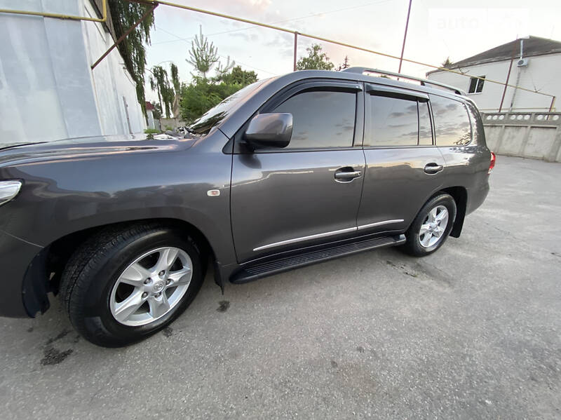 Позашляховик / Кросовер Toyota Land Cruiser 2011 в Львові фото 9 Позашляховик / Кросовер Toyota Land Cruiser 2011 в Львові