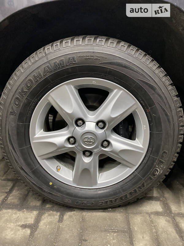 Позашляховик / Кросовер Toyota Land Cruiser 2011 в Львові фото 52 Позашляховик / Кросовер Toyota Land Cruiser 2011 в Львові