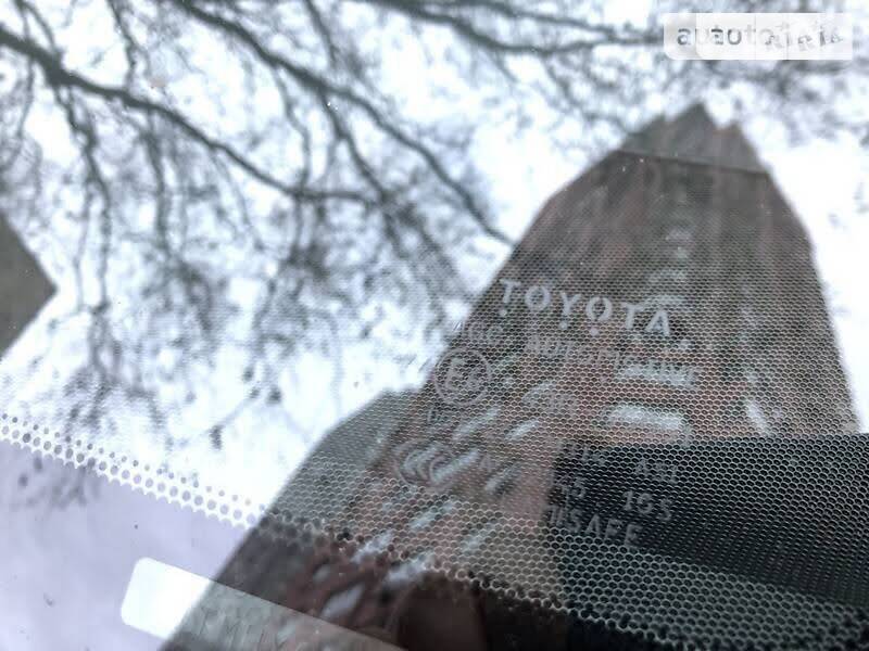 Внедорожник / Кроссовер Toyota Land Cruiser 2013 в Киеве фото 6 Внедорожник / Кроссовер Toyota Land Cruiser 2013 в Киеве