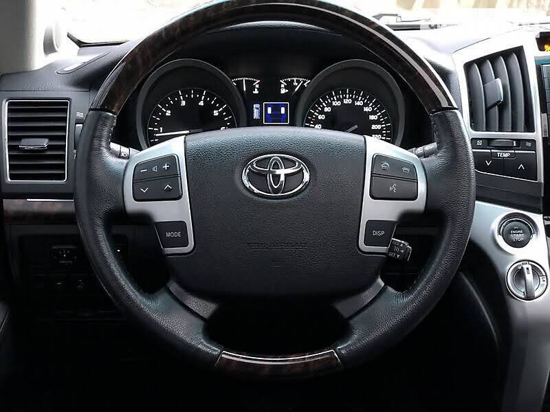 Внедорожник / Кроссовер Toyota Land Cruiser 2013 в Киеве фото 19 Внедорожник / Кроссовер Toyota Land Cruiser 2013 в Киеве