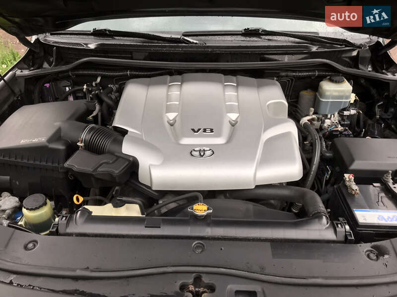 Внедорожник / Кроссовер Toyota Land Cruiser 2008 в Киеве