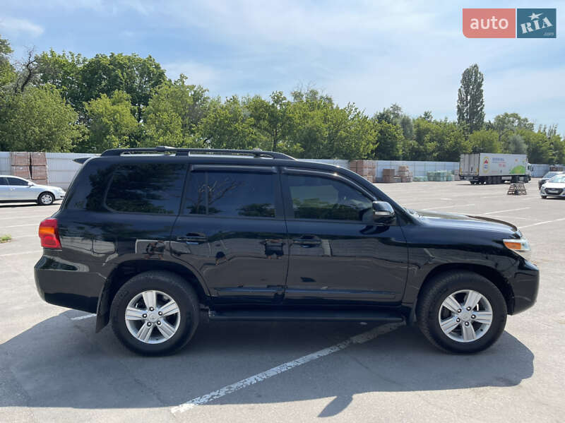 Внедорожник / Кроссовер Toyota Land Cruiser 2013 в Кременчуге