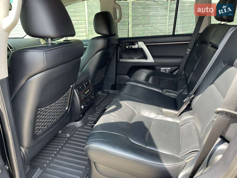 Внедорожник / Кроссовер Toyota Land Cruiser 2013 в Кременчуге