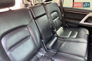 Позашляховик / Кросовер Toyota Land Cruiser 2013 в 