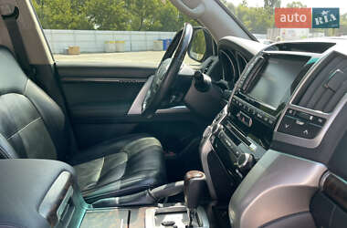 Позашляховик / Кросовер Toyota Land Cruiser 2013 в 