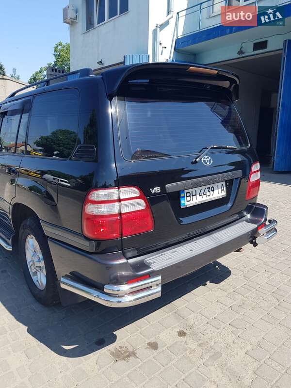Внедорожник / Кроссовер Toyota Land Cruiser 2004 в Одессе
