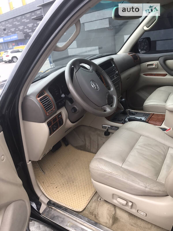 Внедорожник / Кроссовер Toyota Land Cruiser 2004 в Виннице