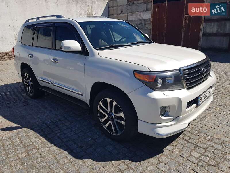Внедорожник / Кроссовер Toyota Land Cruiser 2014 в Первомайске