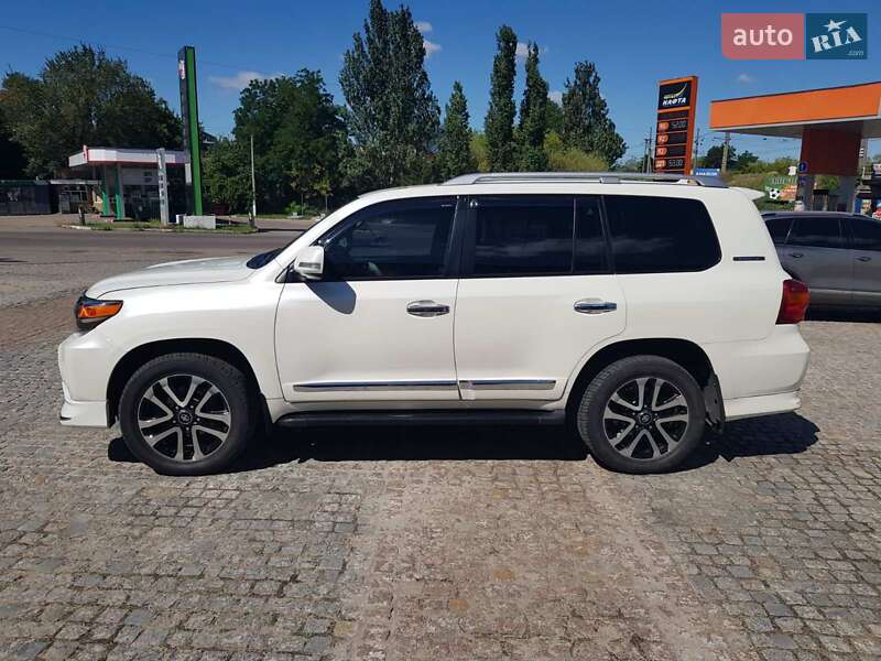 Внедорожник / Кроссовер Toyota Land Cruiser 2014 в Первомайске