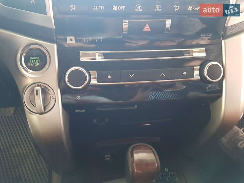 Внедорожник / Кроссовер Toyota Land Cruiser 2014 в Первомайске