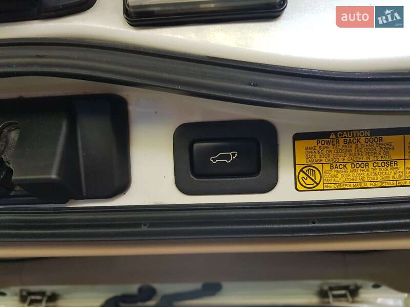 Внедорожник / Кроссовер Toyota Land Cruiser 2014 в Первомайске