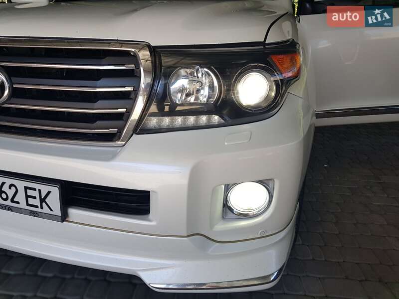 Внедорожник / Кроссовер Toyota Land Cruiser 2014 в Первомайске