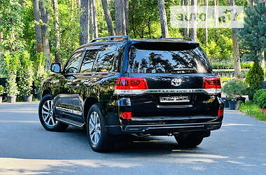 Внедорожник / Кроссовер Toyota Land Cruiser 2017 в Киеве