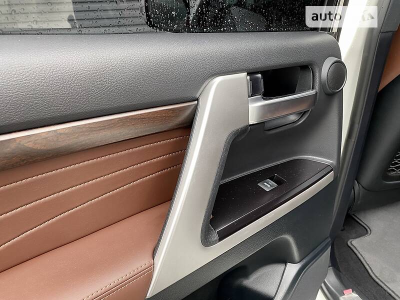 Внедорожник / Кроссовер Toyota Land Cruiser 2020 в Киеве