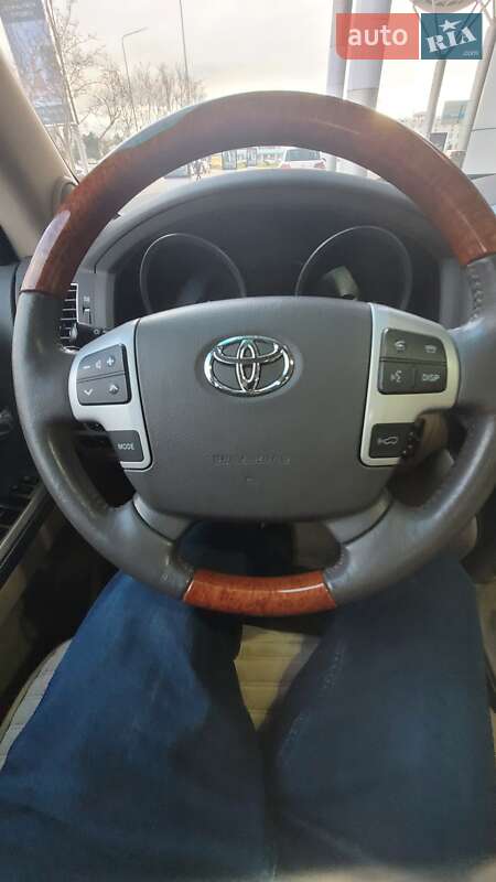 Внедорожник / Кроссовер Toyota Land Cruiser 2013 в Одессе
