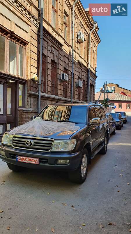 Внедорожник / Кроссовер Toyota Land Cruiser 2002 в Кропивницком