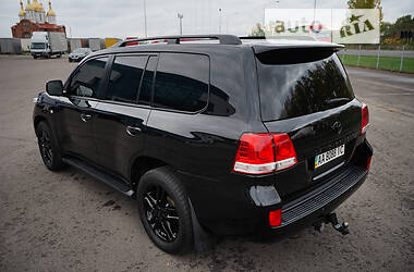 Позашляховик / Кросовер Toyota Land Cruiser 2011 в Ковелі