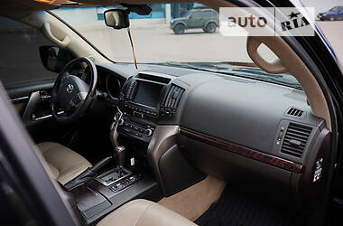 Внедорожник / Кроссовер Toyota Land Cruiser 2011 в Ковеле