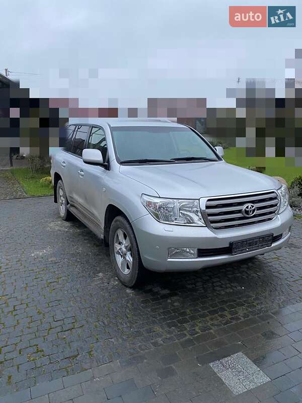 Внедорожник / Кроссовер Toyota Land Cruiser 2011 в Киеве
